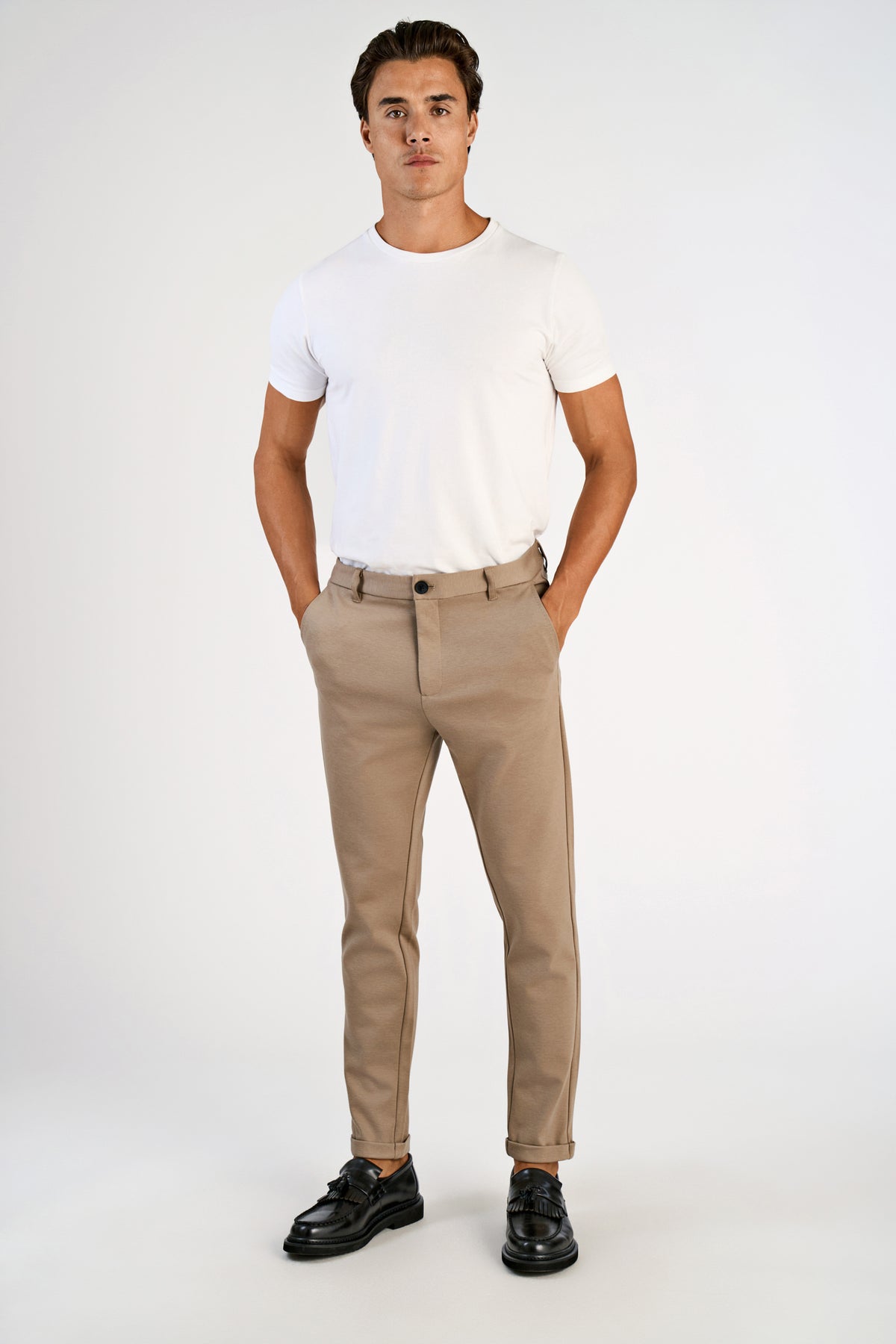 Lindbergh Performance Pants Sand Mix – modellbilde
