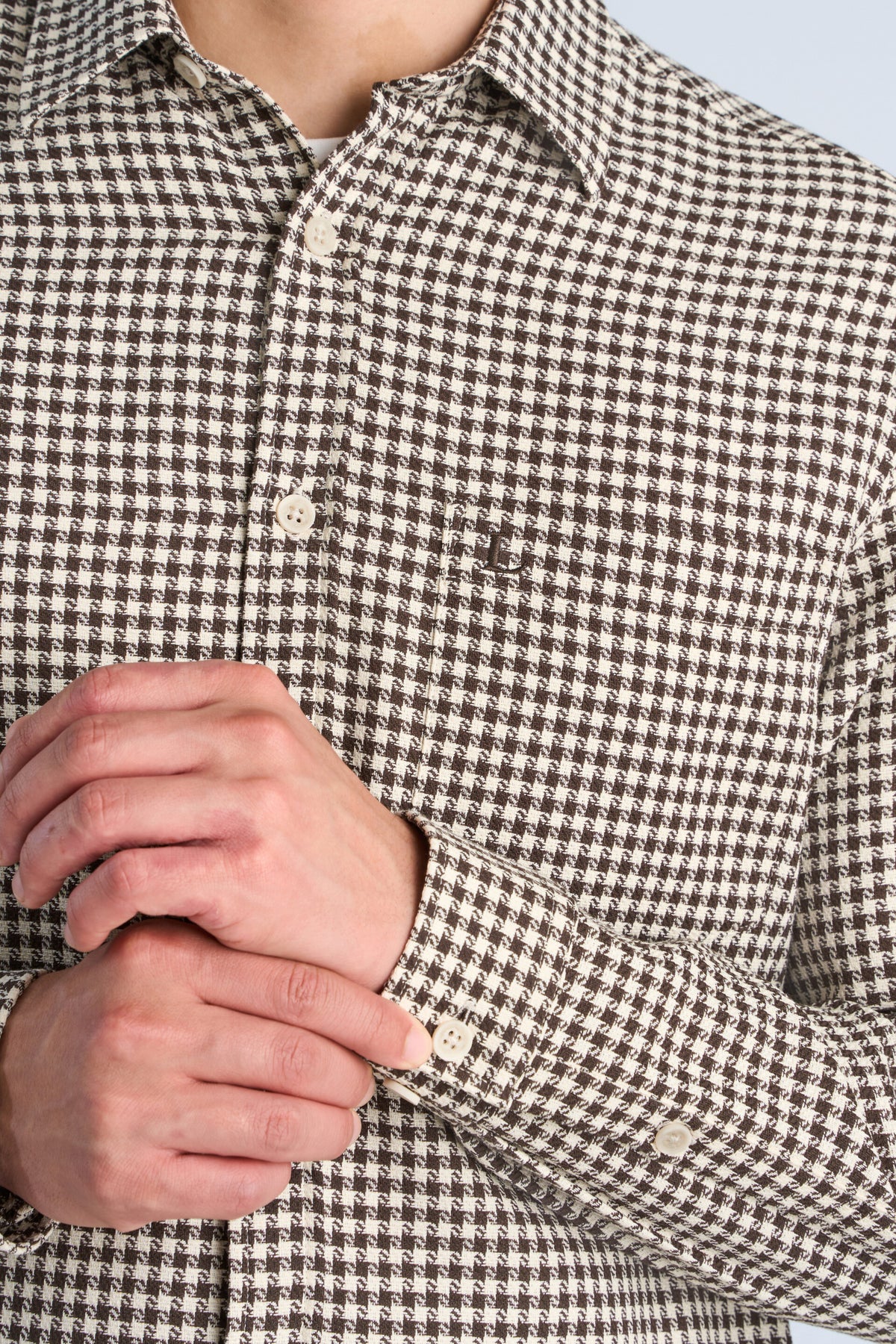 Lindbergh Casual Shirt 30-203936 Dark Brown – detaljbilde