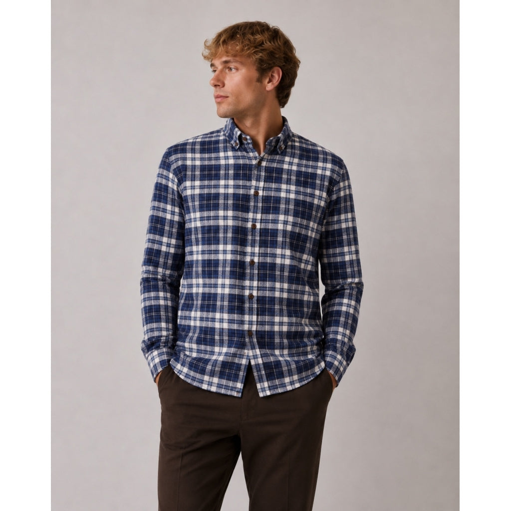Clean Cut Eske flanellskjorte Navy/Dusty Blue – modellbilde