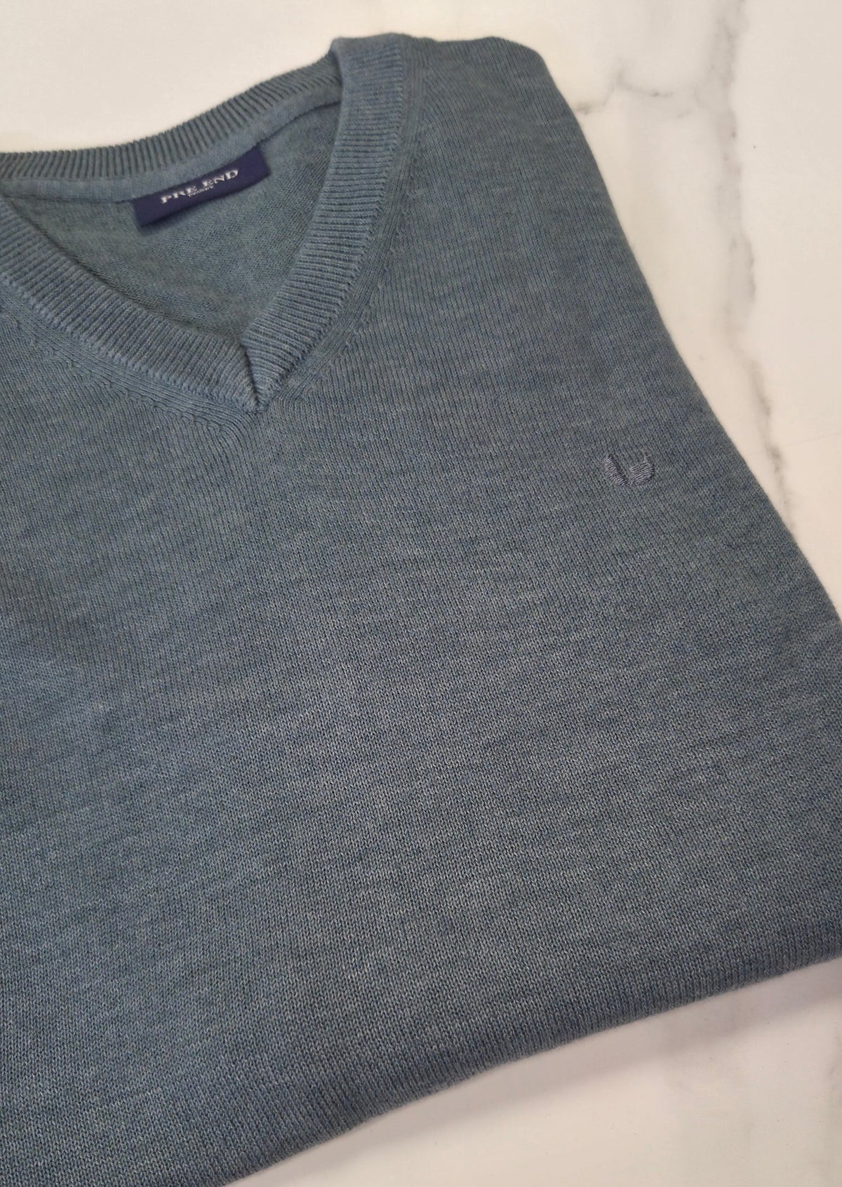Pre End Malcom V-neck Green Melange – nærmeste dokumenterte farge: Sage Green – produktbilde 2